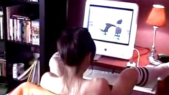 Summer sex dewasa video St Claire dalam bodysuit leopard seksi